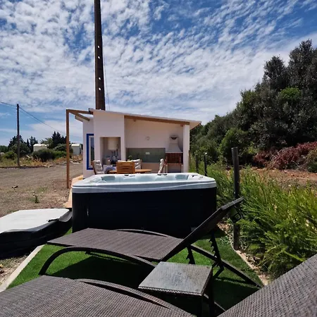 Novo! Jacuzzi, Campo E *