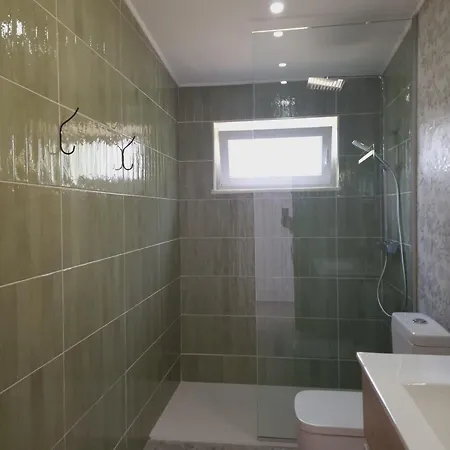 Novo! Jacuzzi, Campo E