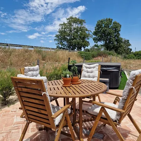 Hébergement de vacances Novo! Jacuzzi, Campo E *
